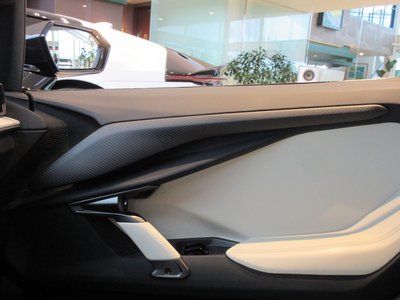 2025 Lamborghini REVUELTO — миниатюра 45