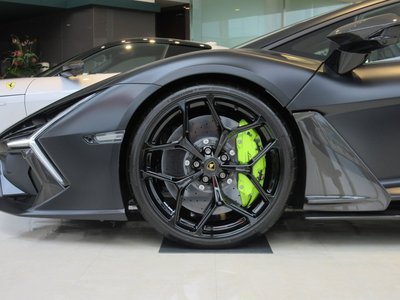 2025 Lamborghini REVUELTO — миниатюра 12