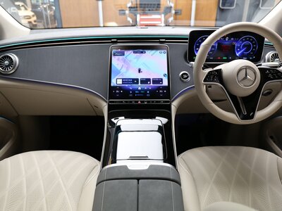 MERCEDES-BENZ EQS SUV - 10