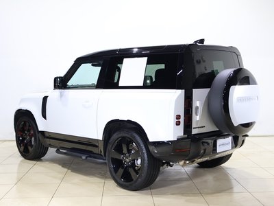 LAND ROVER DEFENDER - 2
