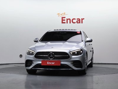 MERCEDES-BENZ E-CLASS - 2