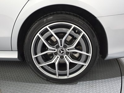 MERCEDES-BENZ E-CLASS - 8