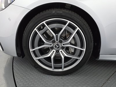 MERCEDES-BENZ E-CLASS - 6