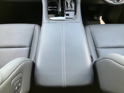 2025 Toyota ALPHARD 缩略图 33