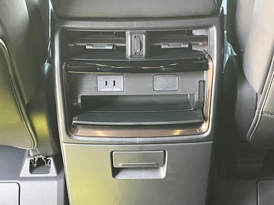 2025 Toyota ALPHARD 缩略图 73