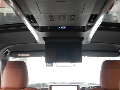 TOYOTA VELLFIRE - 10