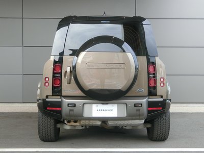 LAND ROVER DEFENDER - 9