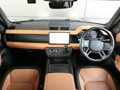 LAND ROVER DEFENDER - 6