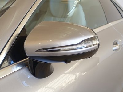 MERCEDES-BENZ E-CLASS - 7