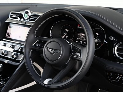 BENTLEY BENTAYGA - 4