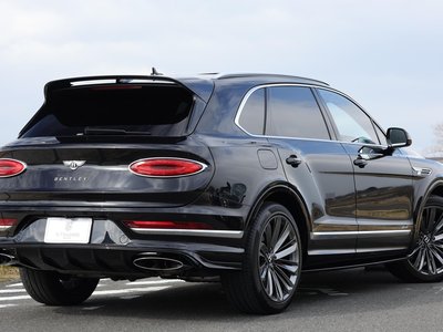 BENTLEY BENTAYGA - 6