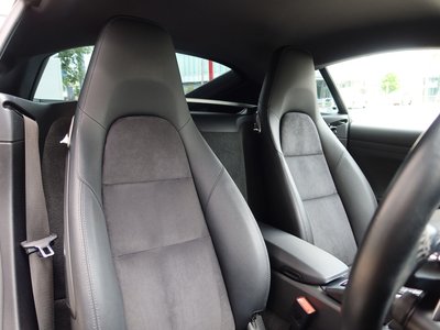 صورة 11 لـ 2018 Porsche 718