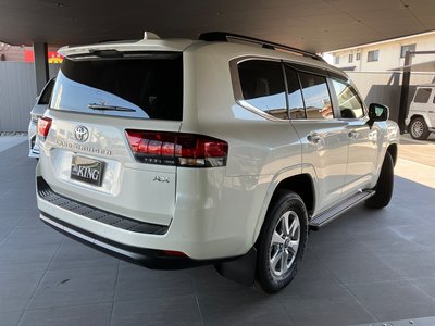 TOYOTA LAND CRUISER 300 - 4