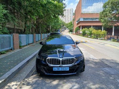 BMW I5