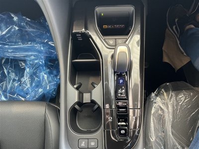 2026 Toyota CROWN CROSSOVER — миниатюра 16