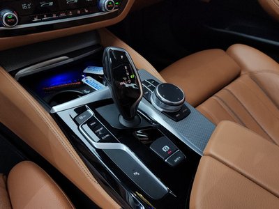 صورة مصغرة 12 لـ 2017 BMW 5 SERIES