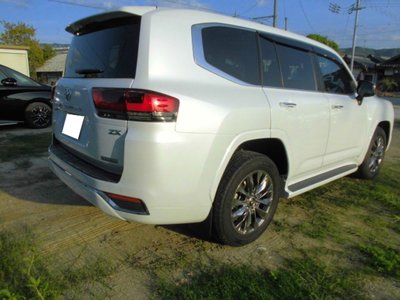 TOYOTA LAND CRUISER 300 - 4