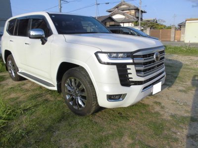 TOYOTA LAND CRUISER 300 - 3