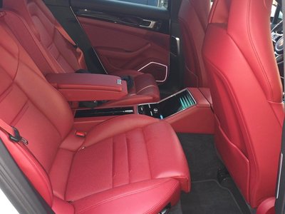 PORSCHE PANAMERA - 9