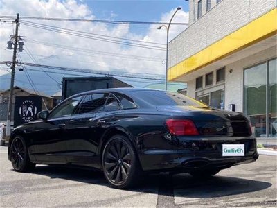 BENTLEY FLYING SPUR - 6