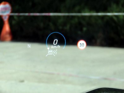 MERCEDES-BENZ AMG GT - 10