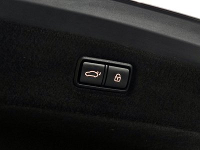 2019 Genesis G90 — миниатюра 16