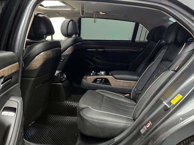 2019 Genesis G90 — миниатюра 18