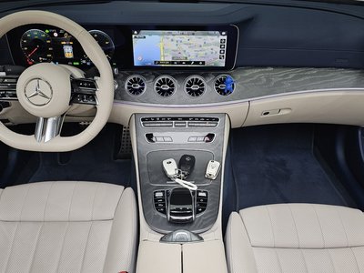 MERCEDES-BENZ E-CLASS - 5