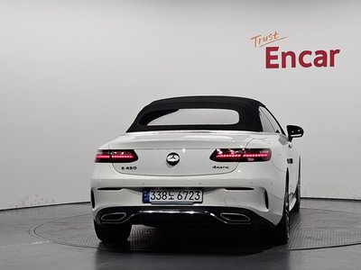 MERCEDES-BENZ E-CLASS - 3