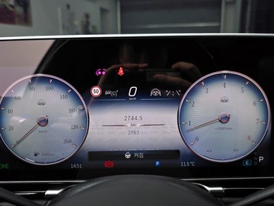 MERCEDES-BENZ S-CLASS - 8