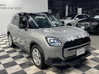 MINI COUNTRYMAN - 8