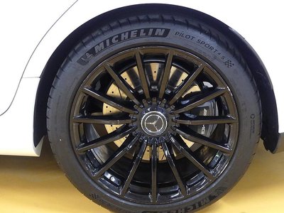 MERCEDES-BENZ GT AMG - 6