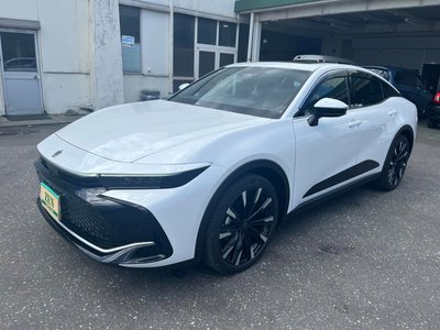 TOYOTA CROWN CROSSOVER