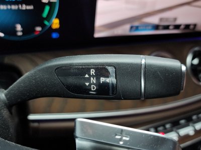 MERCEDES-BENZ E-CLASS - 9