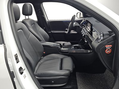 2024 Mercedes-BENZ GLB — миниатюра 16