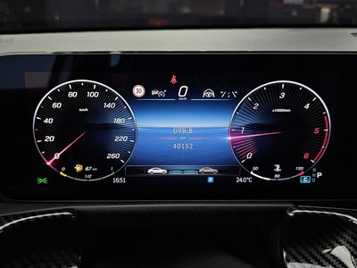 2024 Mercedes-BENZ GLB — миниатюра 11