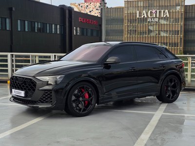 2025 AUDI RS Q8 照片 1
