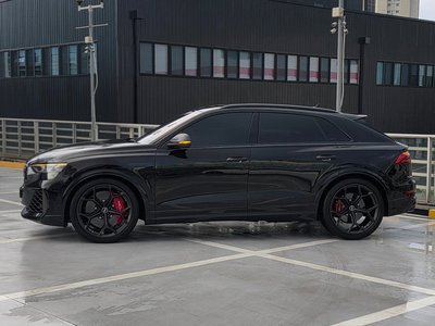 2025 AUDI RS Q8 照片 7