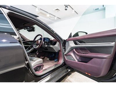 2021 Porsche TAYCAN — миниатюра 14