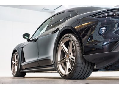 2021 Porsche TAYCAN — миниатюра 20