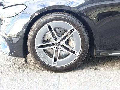 MERCEDES-BENZ E-CLASS - 2