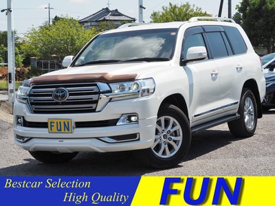 TOYOTA LAND CRUISER 200