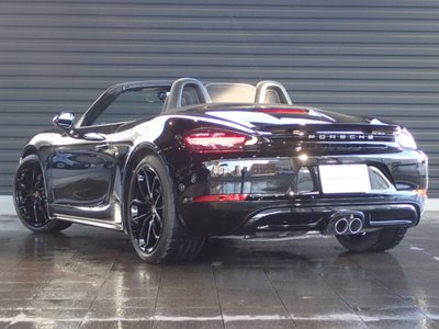 PORSCHE 718 BOXSTER - 7