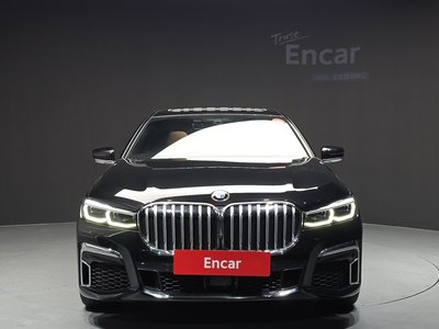BMW 7 SERIES - 2