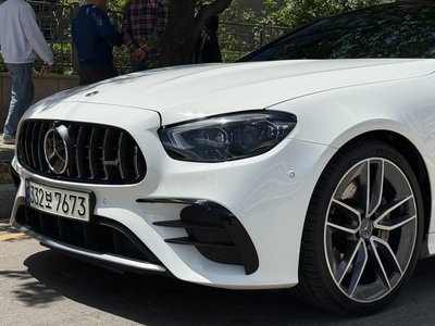MERCEDES-BENZ E-CLASS - 5