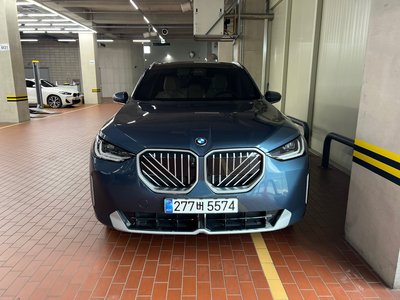 2025 BMW X3 照片 2