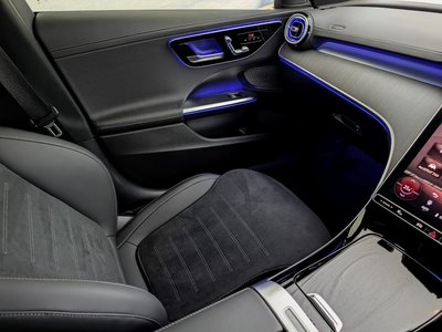 صورة مصغرة 37 لـ 2025 Mercedes-BENZ C-CLASS