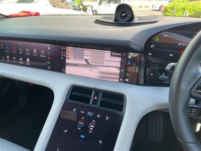 2021 Porsche TAYCAN 照片 2
