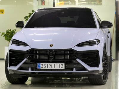 LAMBORGHINI URUS - 1