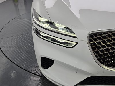 2022 Genesis GV70 photo 9